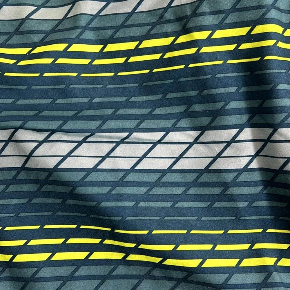 Nike Men’s 2X Size XXL Blue Yellow Lined Baggies Swim Shorts Beach Surf Wear